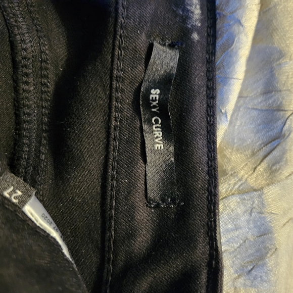 NWT Guess Sexy Curve Metallic Jeans - Picture 10 of 10